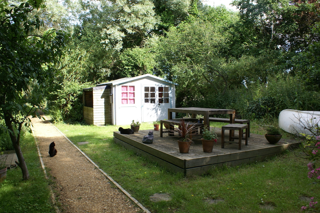 Property for Sale, Chichester Houseboat The Bees Baileys Estate Agent